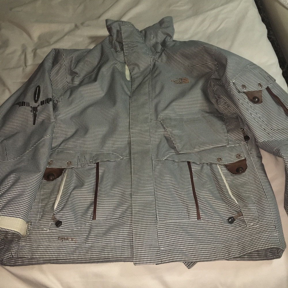 The North face recco cryptic hyvent in houndstooth